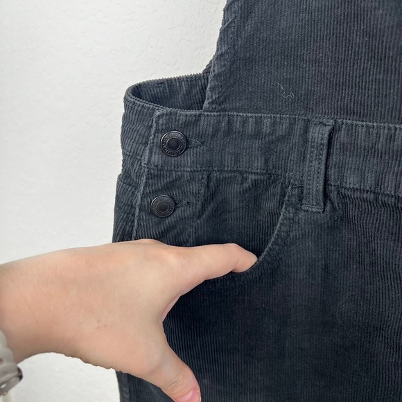 American Eagle AE Black Corduroy Frayed Hem Overall Mini Dress Size Medium - Picture 6 of 9